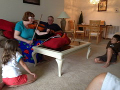 Gabriela has a beautiful violin!  I got to try out a few tunes.