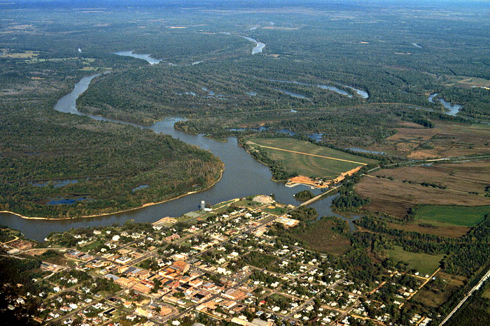 TENN-TOM CONFLUENCE TOMBIGBEE &BLACK WARRIOR photo by Adrien Lamarre aug 1991